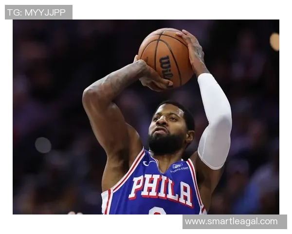 76人队的保罗·乔治在对阵快船队的竞赛中伤病陈述晋级